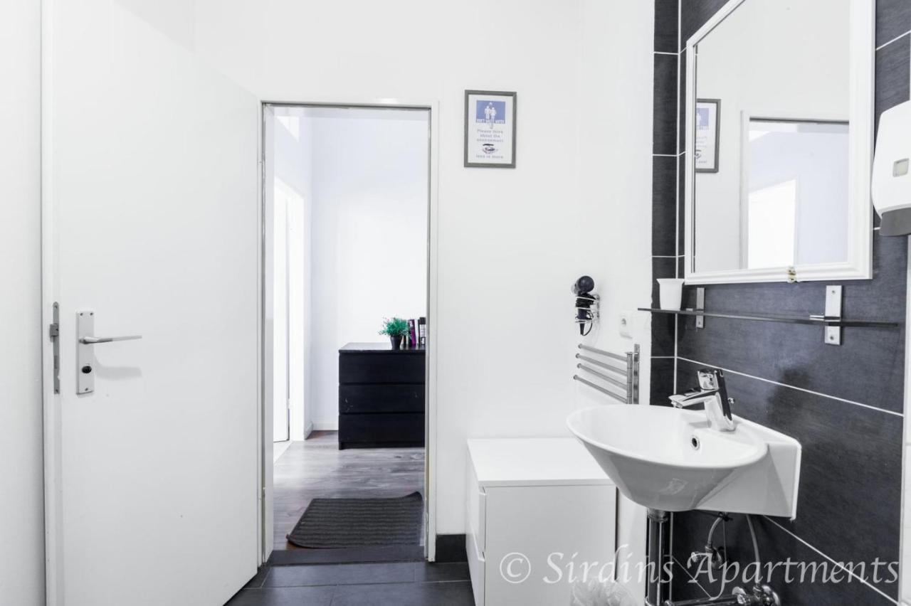 Big Fancy Apartments City Center เบอร์ลิน ภายนอก รูปภาพ