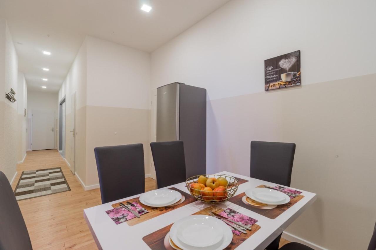 Big Fancy Apartments City Center เบอร์ลิน ภายนอก รูปภาพ