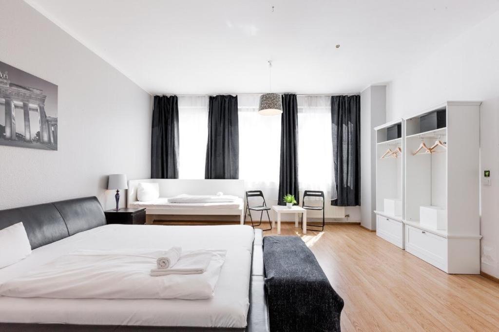 Big Fancy Apartments City Center เบอร์ลิน ภายนอก รูปภาพ